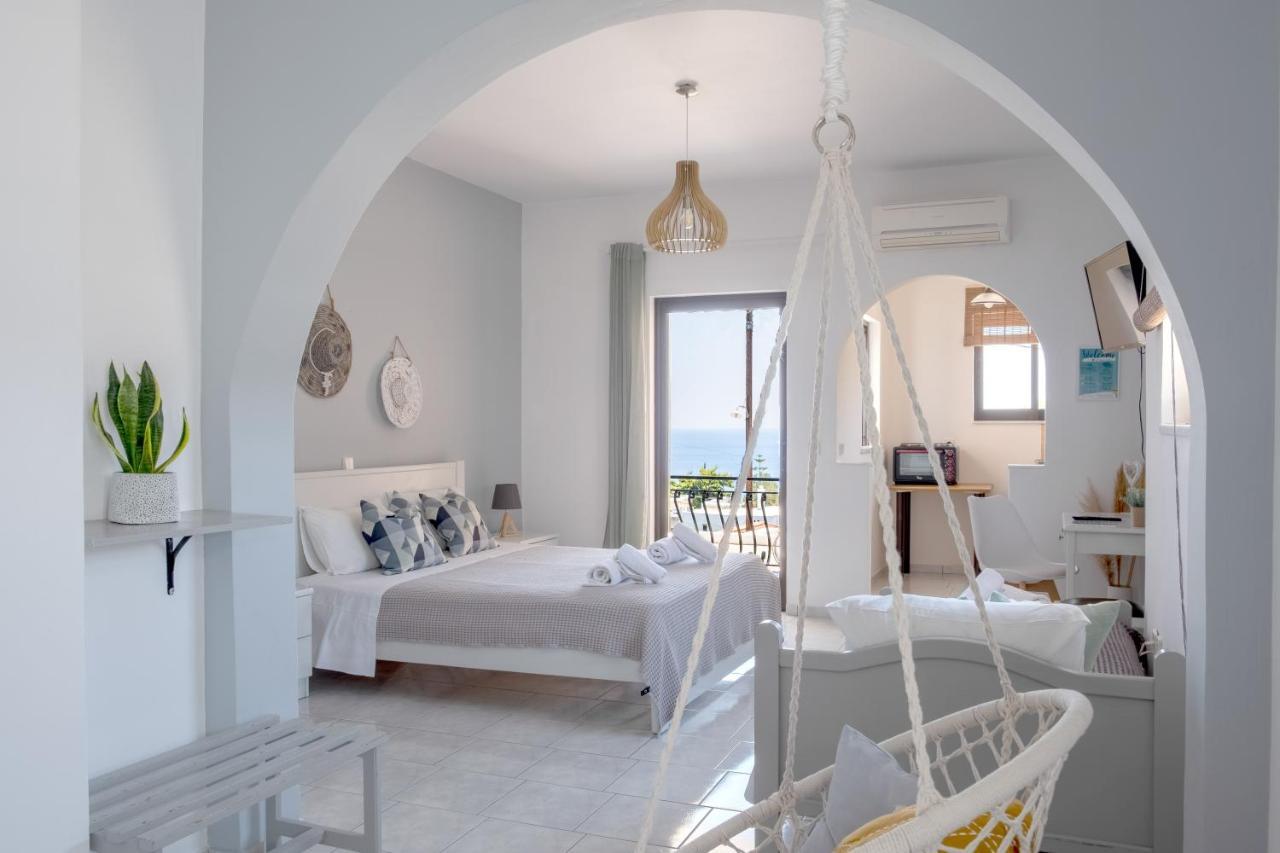 Pefkides Aegina Boutique Apartments Agia Marina  외부 사진