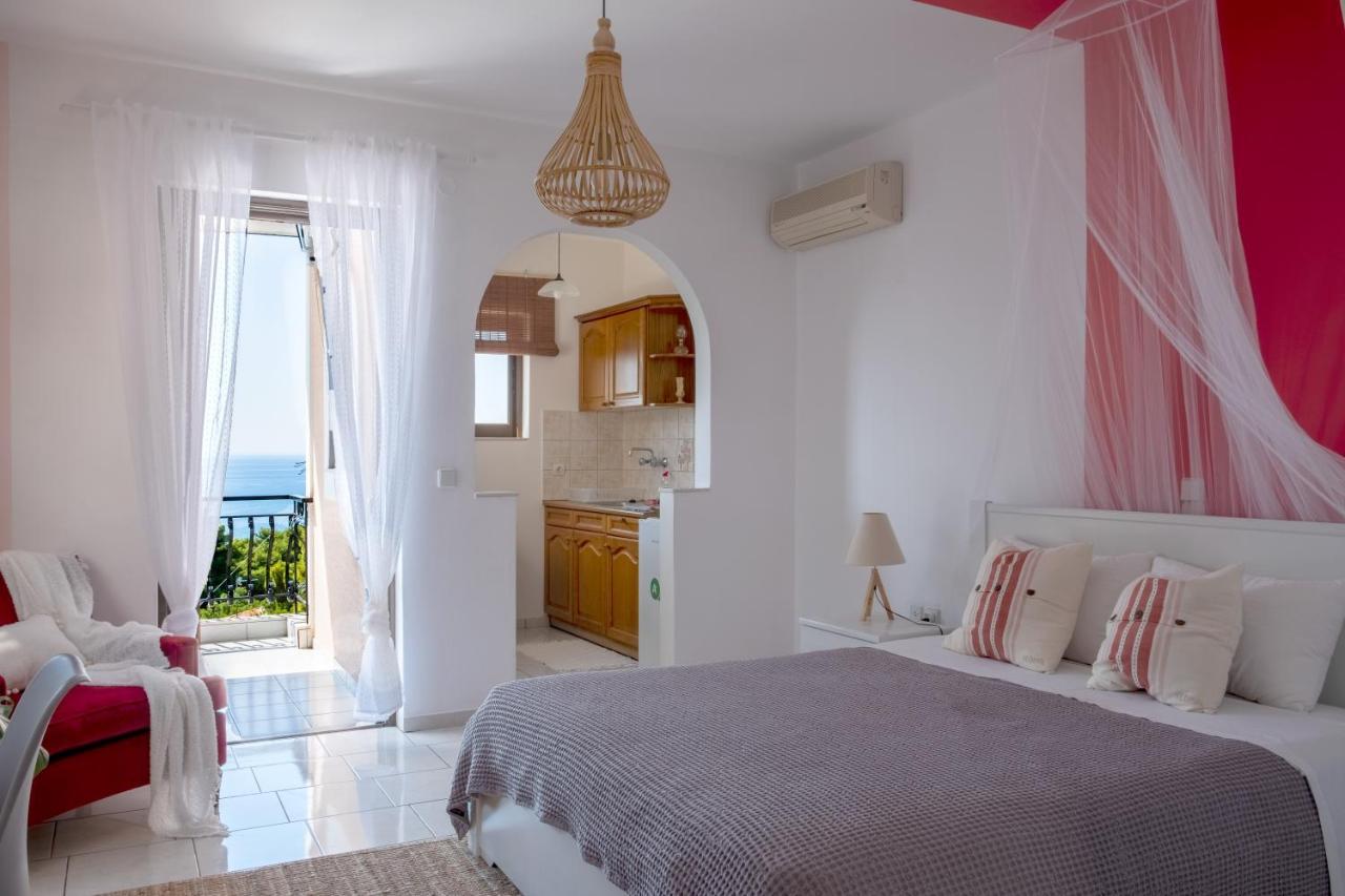 Pefkides Aegina Boutique Apartments Agia Marina  외부 사진