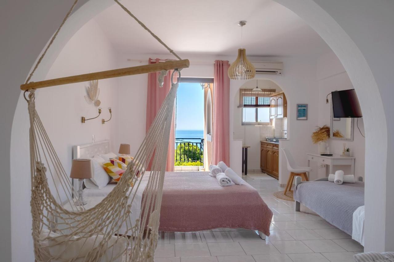 Pefkides Aegina Boutique Apartments Agia Marina  외부 사진