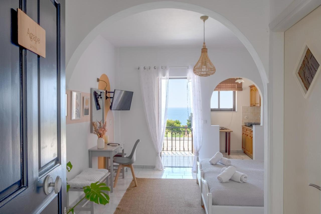 Pefkides Aegina Boutique Apartments Agia Marina  외부 사진