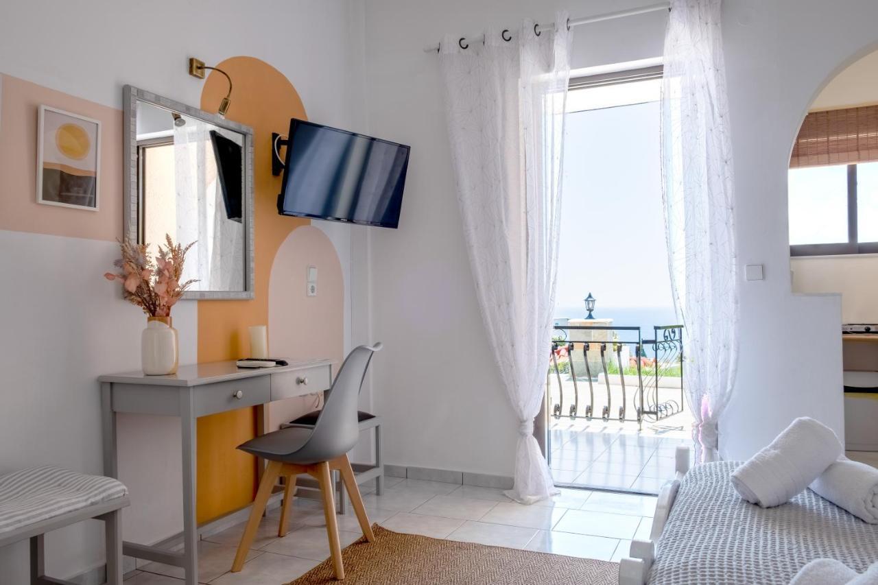 Pefkides Aegina Boutique Apartments Agia Marina  외부 사진